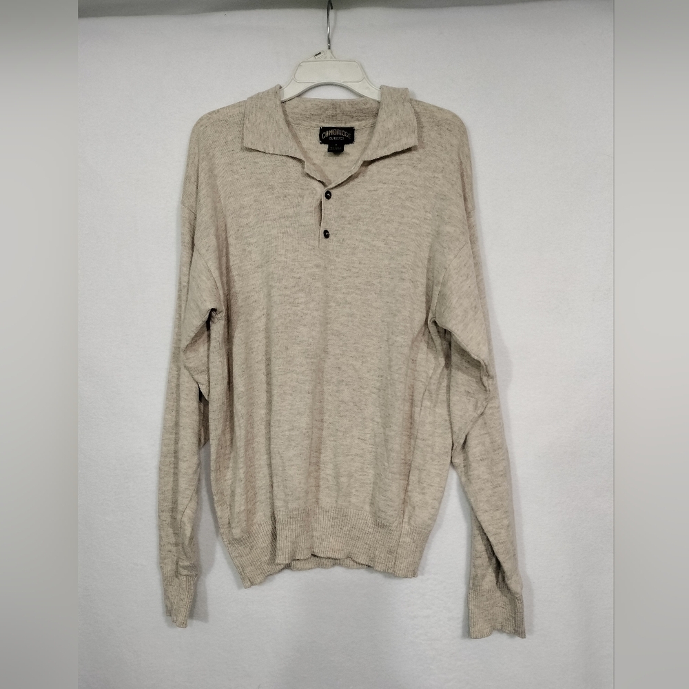 Cambridge Light Beige V-Neck Knit Pullover
